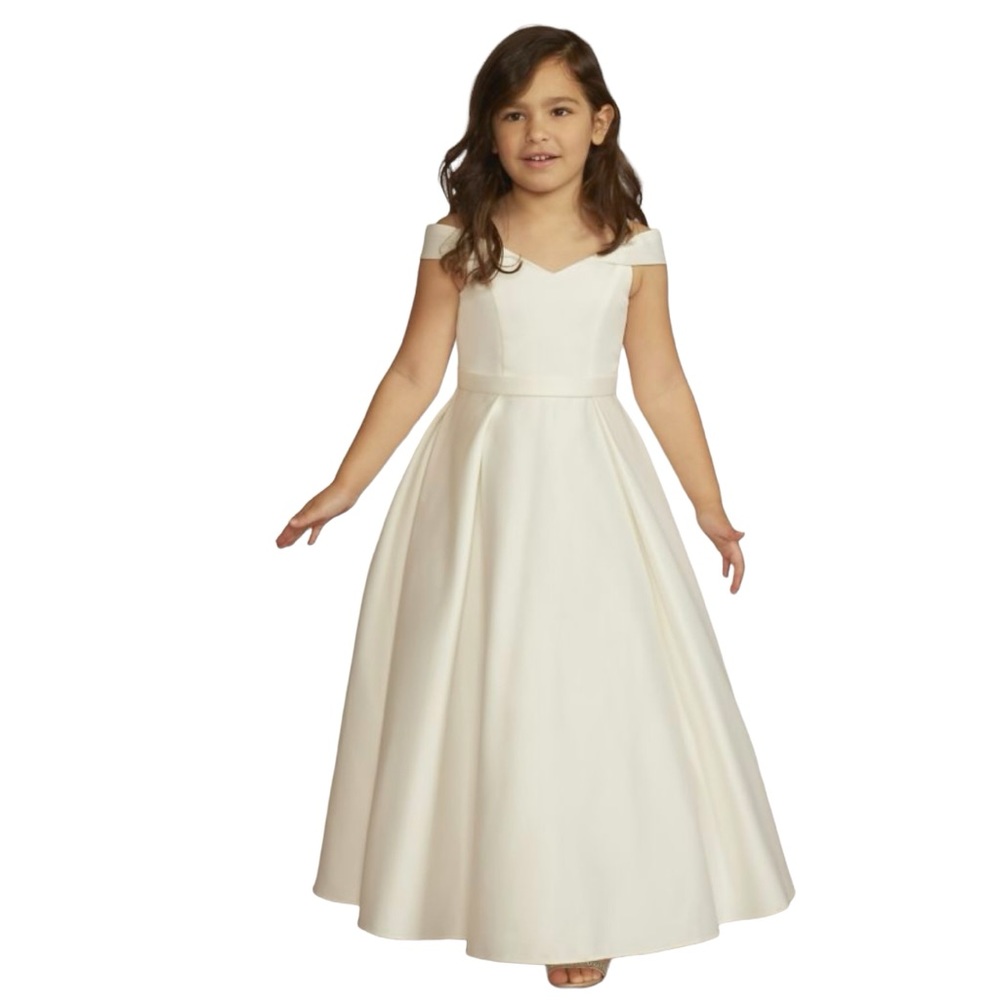 Satin Off-The-Shoulder Flower Girl Dress With Pock - Ivory